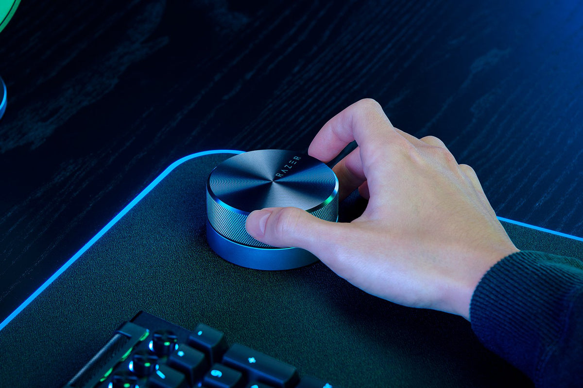 Razer Nommo V2 Pro Full range 2.1 PC Žaidimų garso kolonėlės, Juoda