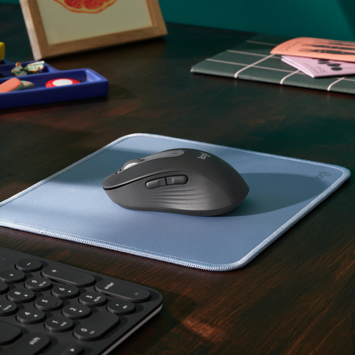 Logitech Signature M650 Belaidė pelė RF Wireless+Bluetooth Optical 4000 DPI, Graphite