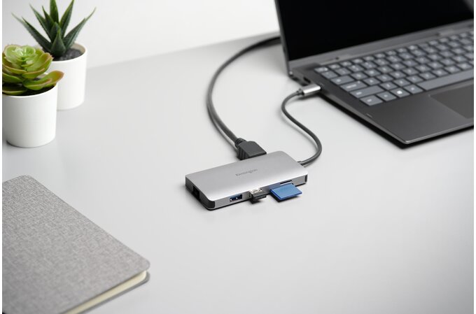 Kensington UH1400P Mobilusis šakotuvas/jungčių stotelė, 8-in-1 USB-C, Pilka