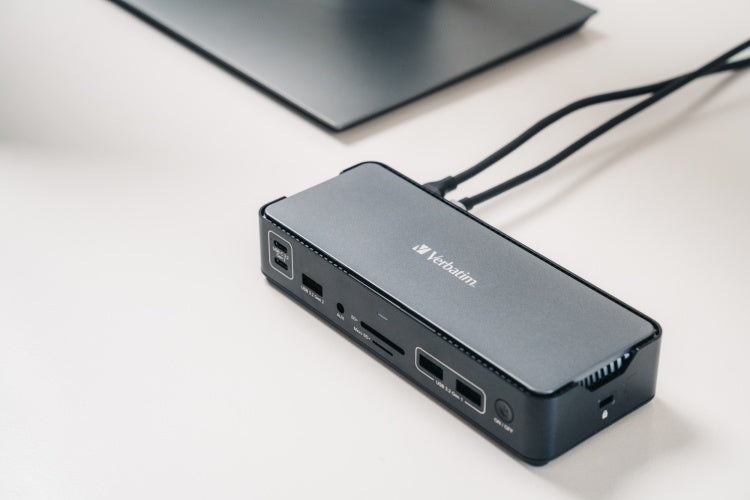 Verbatim 32171 CDS-15 USB-C Pro Jungčių stotelė 15 Ports, Pilka/Juoda