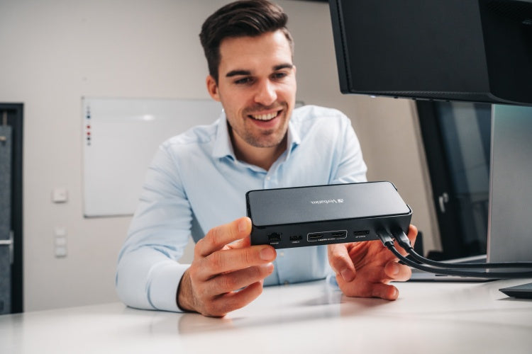 Verbatim 32171 CDS-15 USB-C Pro Jungčių stotelė 15 Ports, Pilka/Juoda