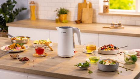 Bosch Kettle | TWK2M161 MyMoment | Electric | 2400 W | 1.7 L | Plastic | 360° rotational base | White