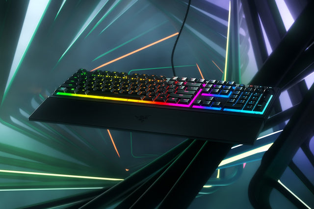 Razer Ornata V3 Laidinė žaidimų klaviatūra, USB, RGB LED, US, Mecha-membrane switch, Juoda
