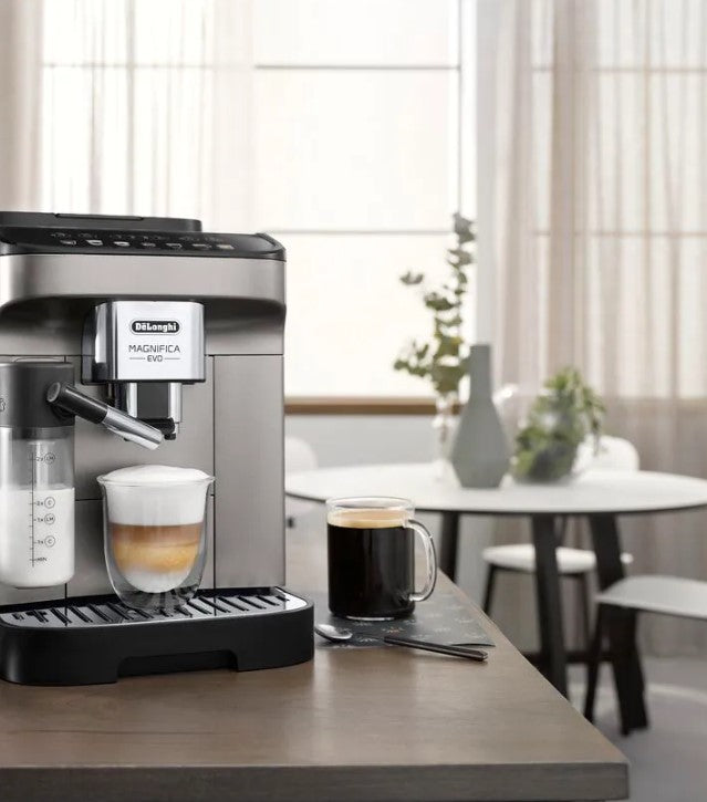 Delonghi | Coffee Maker | ECAM290.81.TB Magnifica Evo | Pump pressure 15 bar | Built-in milk frother | Automatic | 1450 W | Black