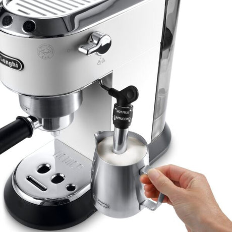 Delonghi | Dedica Pump Espresso | EC685W | Pump pressure 15 bar | Built-in milk frother | Semi-automatic | 1300 W | White