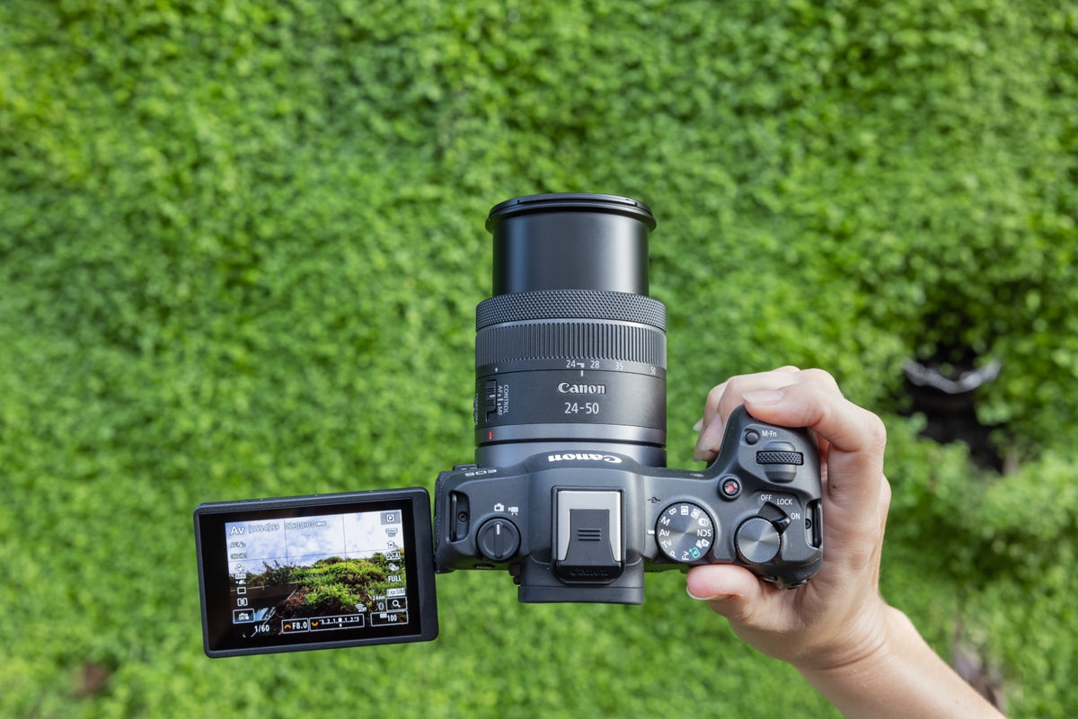 Canon | EOS R8 Body + RF 24-50mm F4.5-6.3 IS STM (AIP) | Megapixel 24.2 MP | Image stabilizer | ISO sensitivity (max) 102400 | Display diagonal 3 " | Wi-Fi | Video recording | Automatic, manual | CMOS