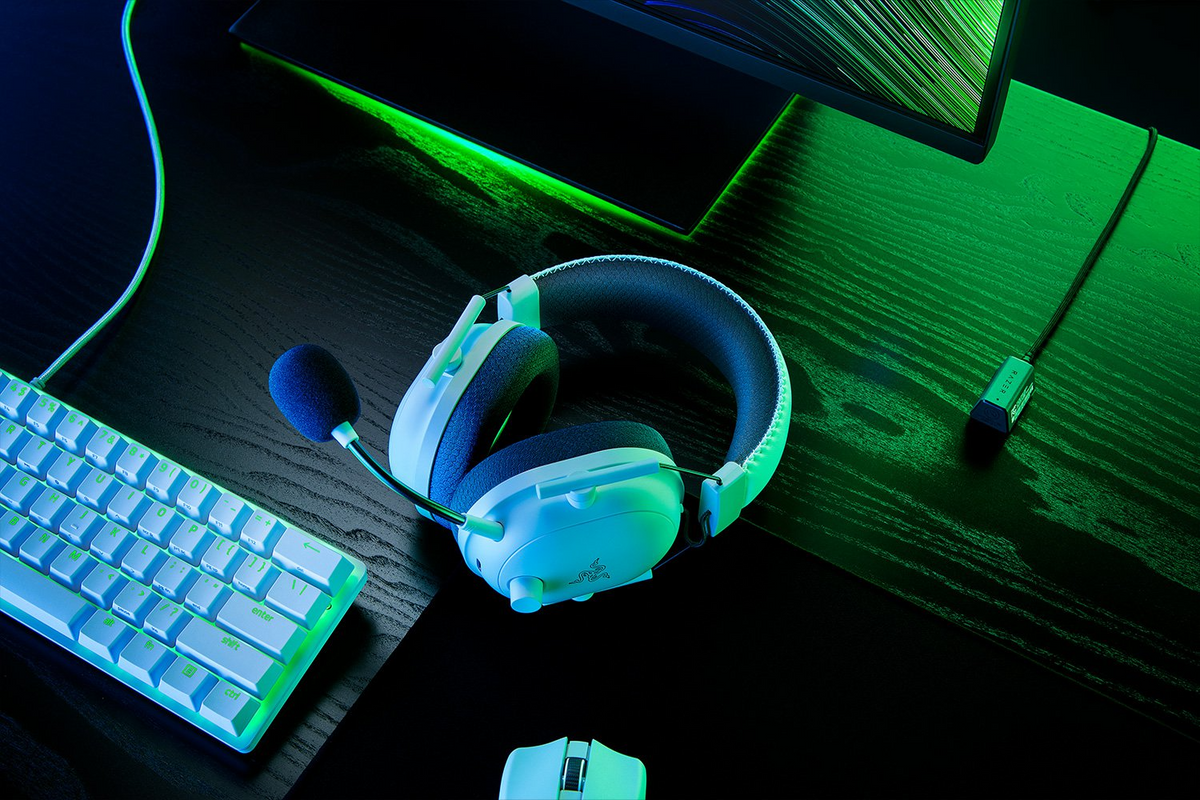 Razer BlackShark V2 Pro (2023) Headset, Over-Ear, Wireless, White | Razer