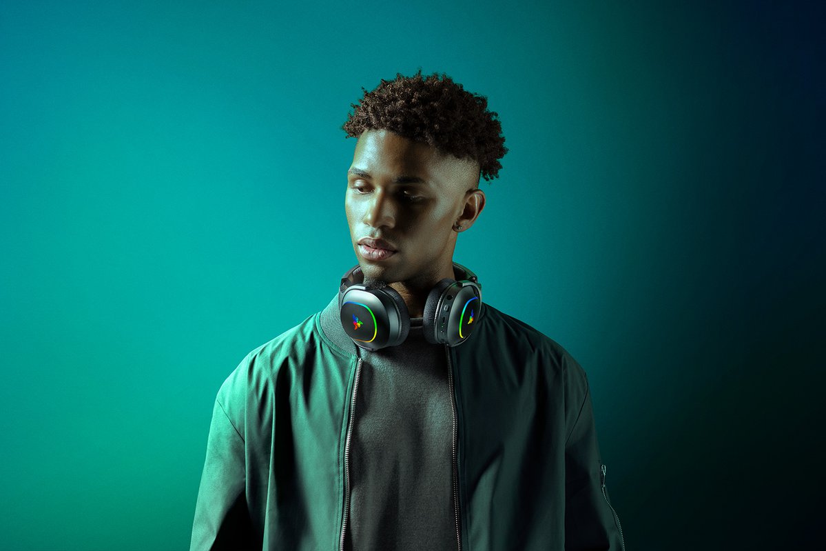 Razer Barracuda X Chroma Belaidės žaidimų ausinės, Bluetooth, Juoda