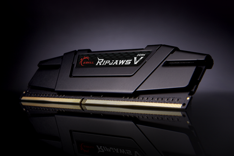 G.Skill | Ripjaws V | 16 Kit (8GBx2) GB | DDR4 | 3200 MHz | PC/server | Registered No | ECC No