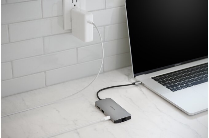 Kensington UH1400P Mobilusis šakotuvas/jungčių stotelė, 8-in-1 USB-C, Pilka