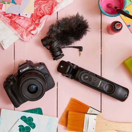 Canon | EOS R50 + RF-S 18-45mm CREATOR KIT (SIP) | Megapixel 24.2 MP | Image stabilizer | ISO sensitivity (max) 32000 | Display diagonal 2.95 " | Wi-Fi | Video recording | Automatic, manual | CMOS | Black