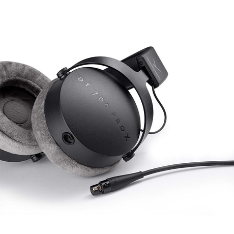 Beyerdynamic | Studio Headphones | DT 700 PRO X | Over-Ear | Black | Noise reduction