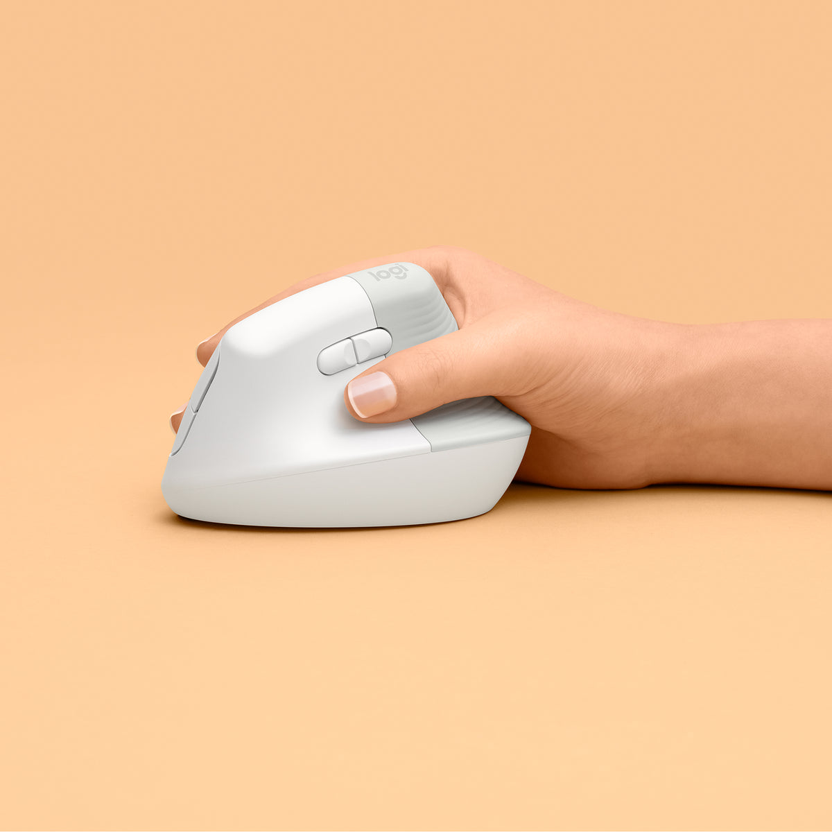 Logitech Lift Vertical Belaidė pelė, RF Wireless + Bluetooth, 4000 DPI, Off-white