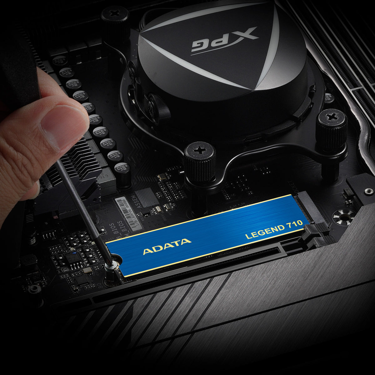 ADATA | LEGEND 710 | 1000 GB | SSD form factor M.2 2280 | Solid-state drive interface PCIe Gen3x4 | Read speed 2400 MB/s | Write speed 1800 MB/s