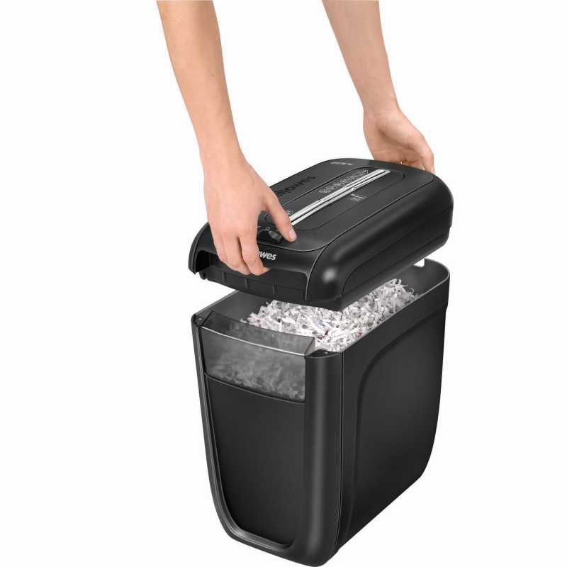 Powershred | 60Cs | Black | 22 L | Credit cards shredding | 75 dB | Paper handling standard/output 10 sheets per pass | Cross-Cut Shredder | Warranty 24 month(s)