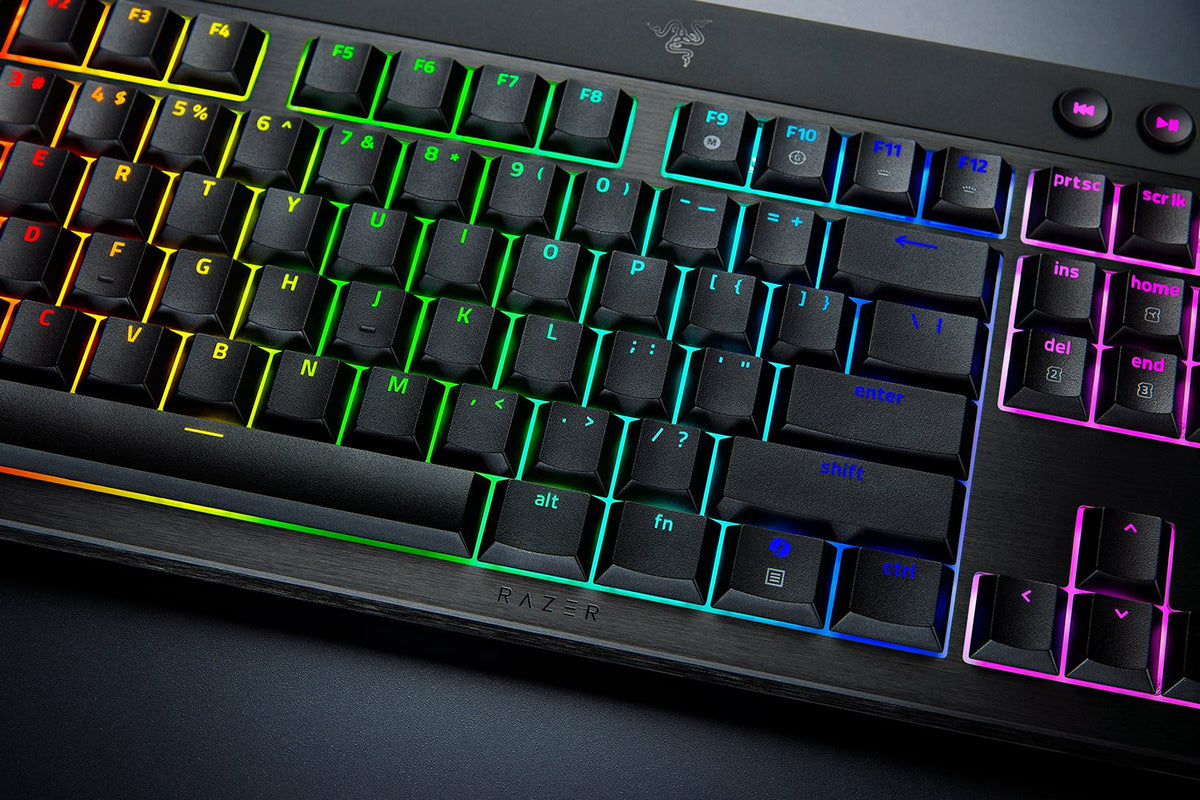 Razer | BlackWidow V4 Low-profile HyperSpeed | Gaming Keyboard | Wireless | US | Yellow Linear