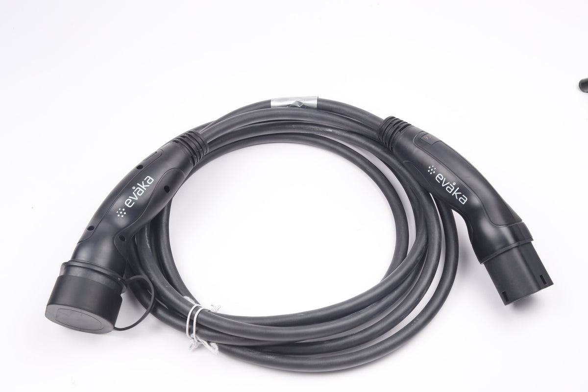 Evaka EV Charging Cable Type 2-Type 2, 22 kW, 32 A, 5 x 6 mm2, 1 x 0.5 mm2, 5 m | ITGAM3871 | Black