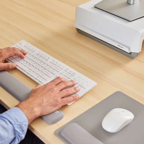Fellowes | Breyta Keyboard Wrist Rest | Grey