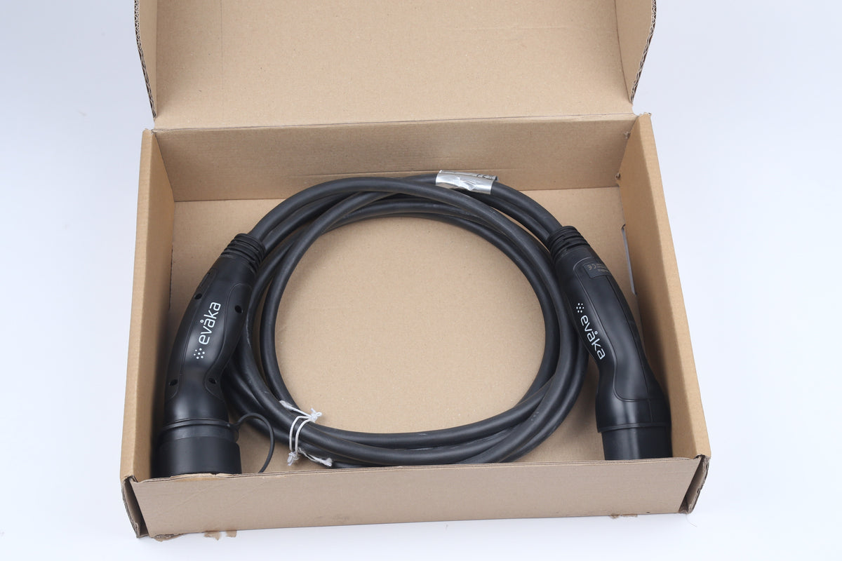 Evaka EV Charging Cable Type 2-Type 2, 22 kW, 32 A, 5 x 6 mm2, 1 x 0.5 mm2, 7 m | ITGAM3872 | Black