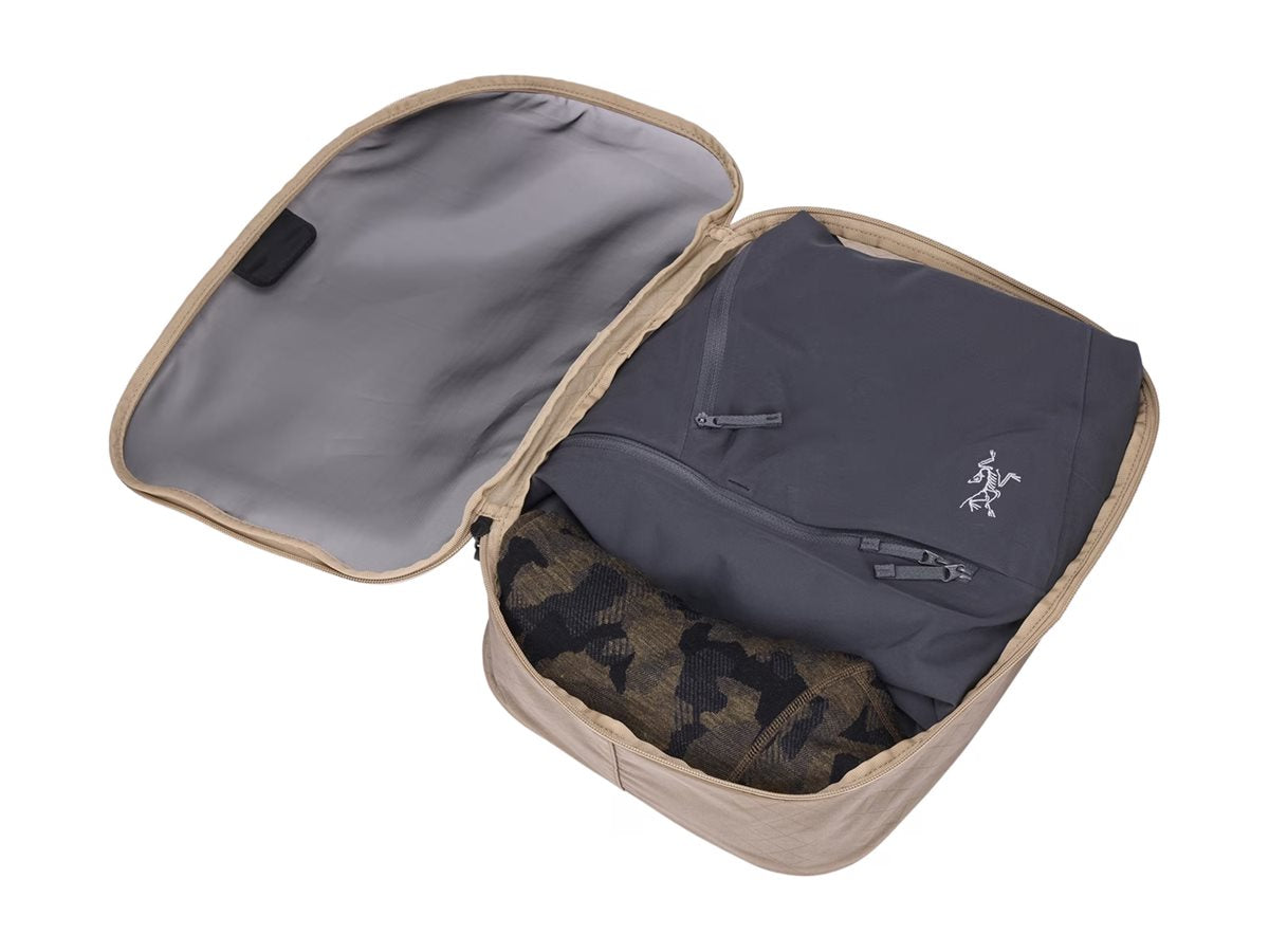 Thule | Packing Cube, Medium | Packing Cube | Gentle Beige